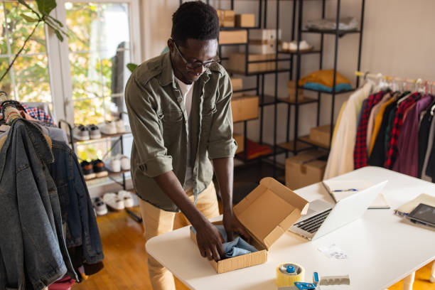 How to Start a Profitable Side Business While Still Employed